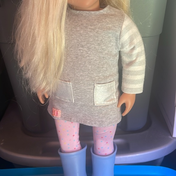 Our Generation 18” Doll Meaghan - Picture 4 of 4